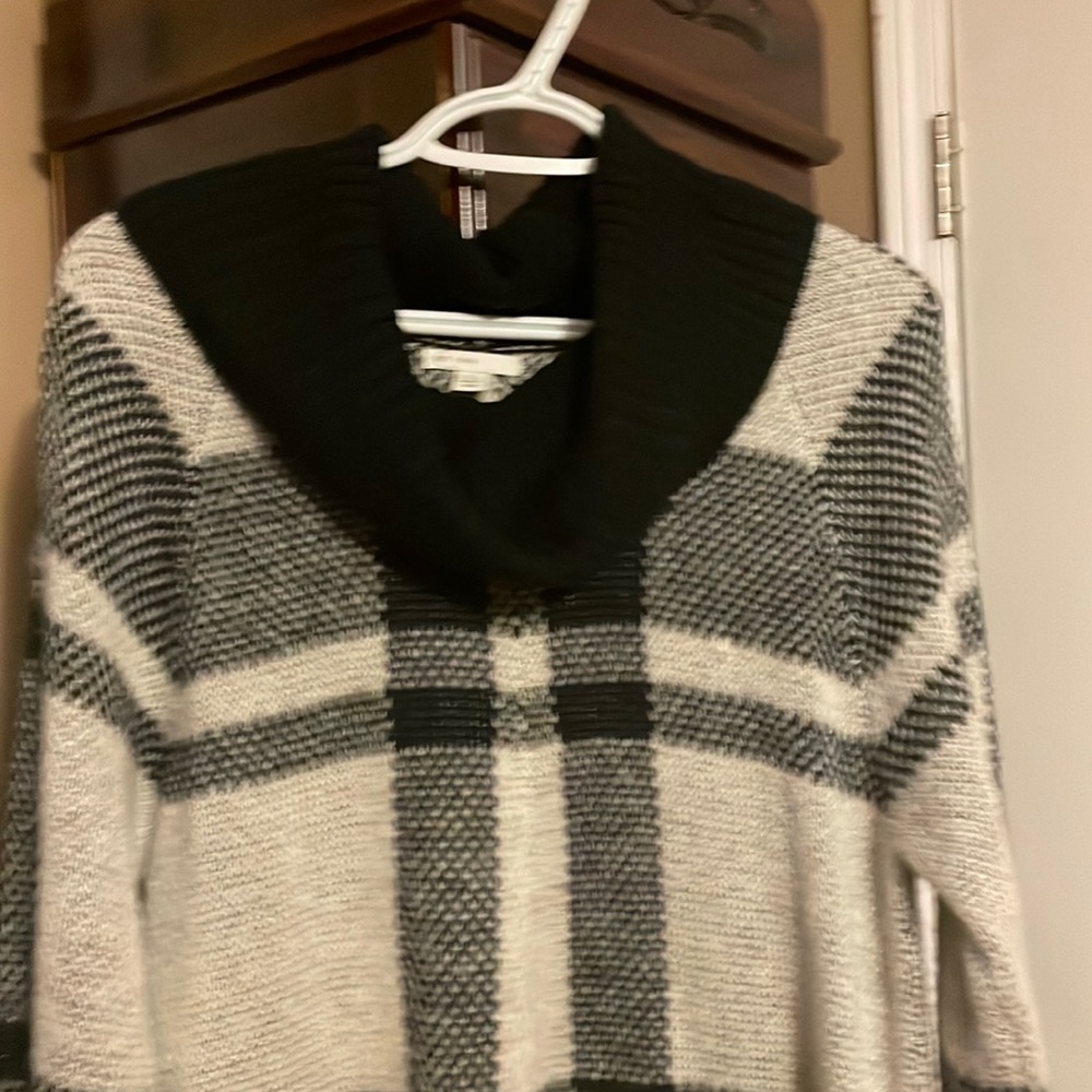 Fringe sweater